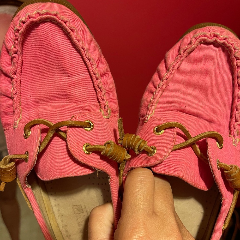 Amazing pink shoes!